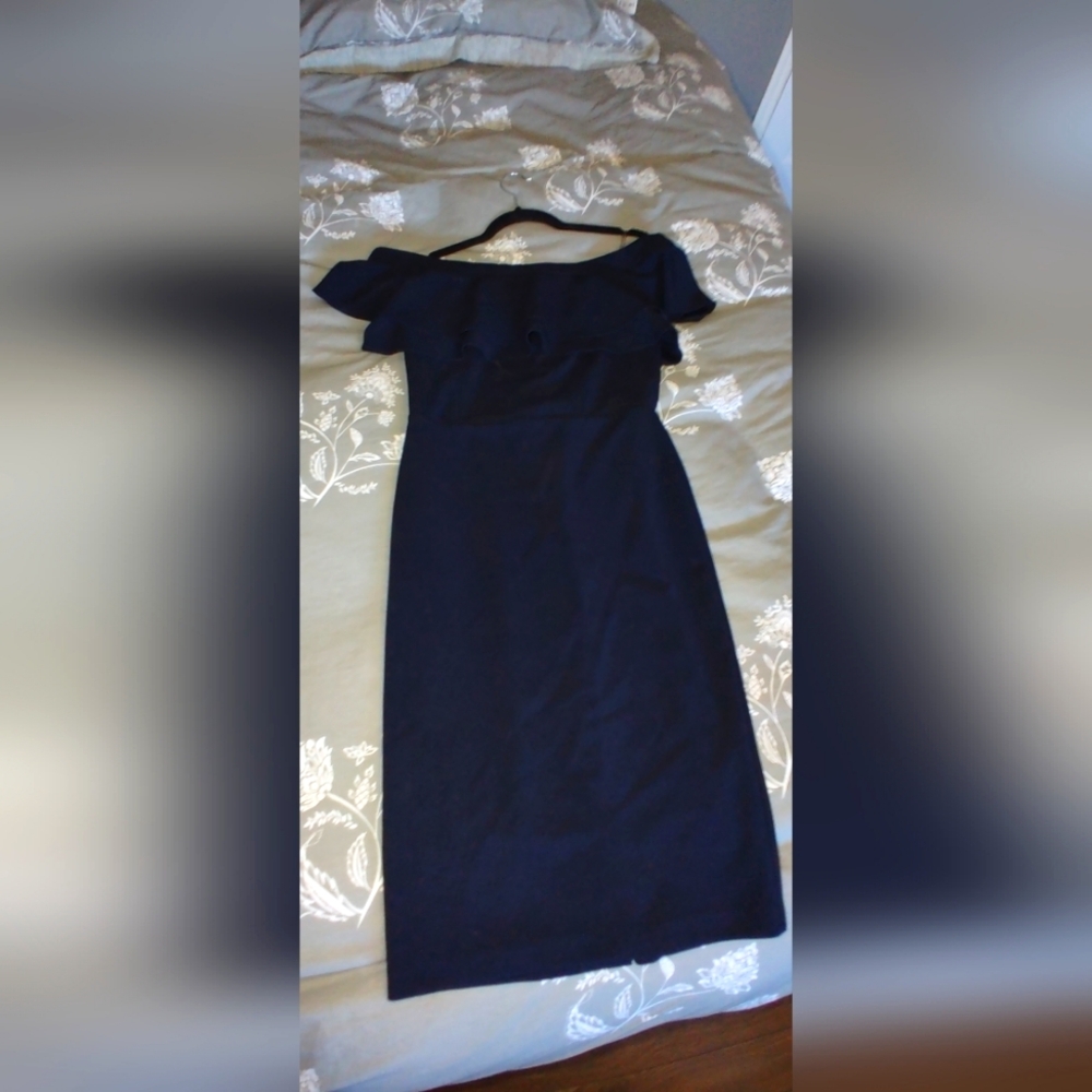 Cocktail dress. Off the shoulder classy .sleevless. Le Chateau